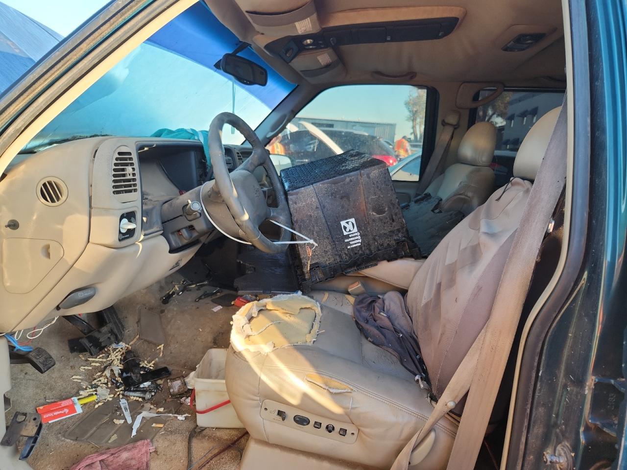 1999 Chevrolet Tahoe K1500 - Image 7
