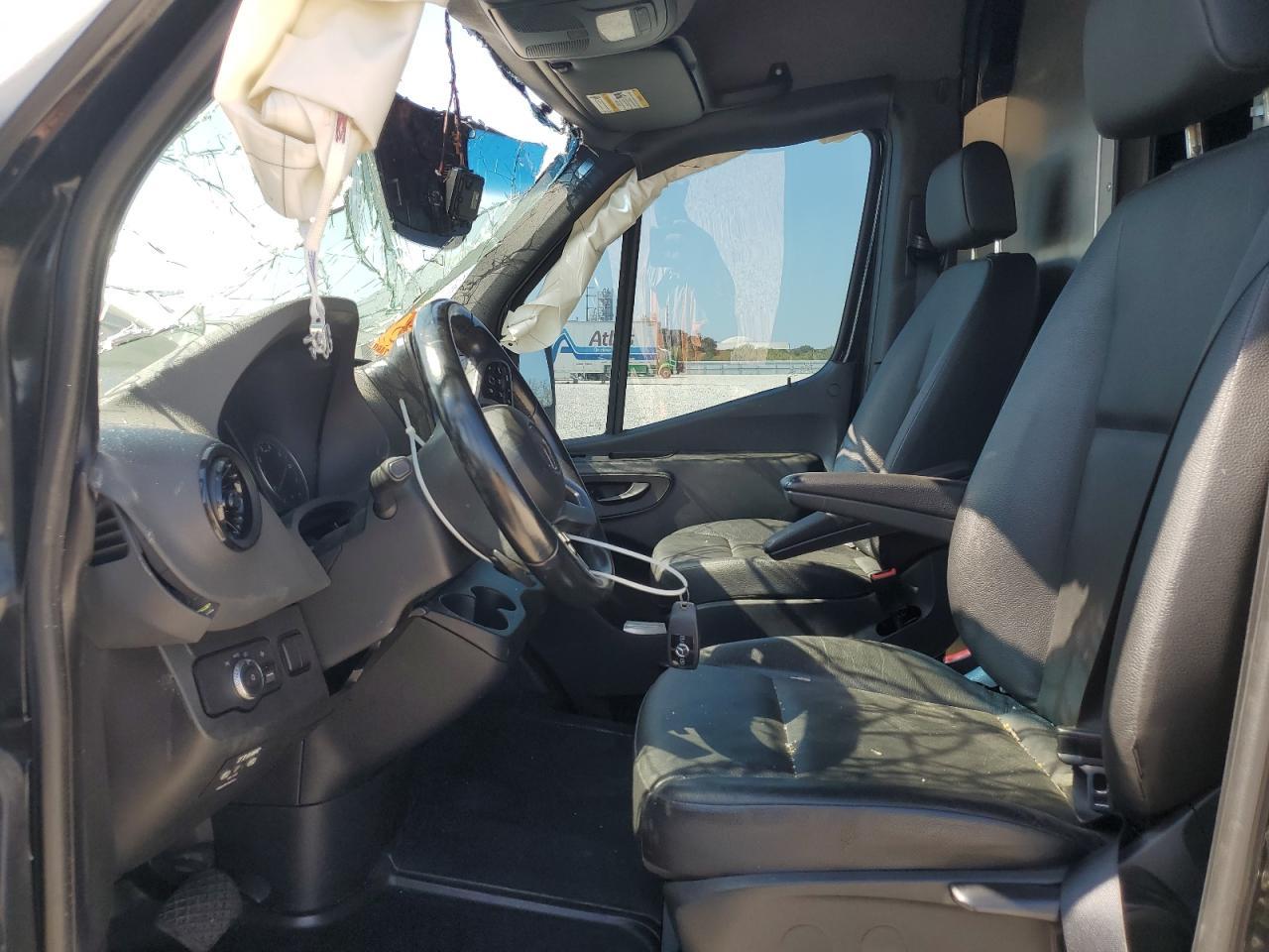 2021 Mercedes Benz Sprinter Delivery Van - Фото 7