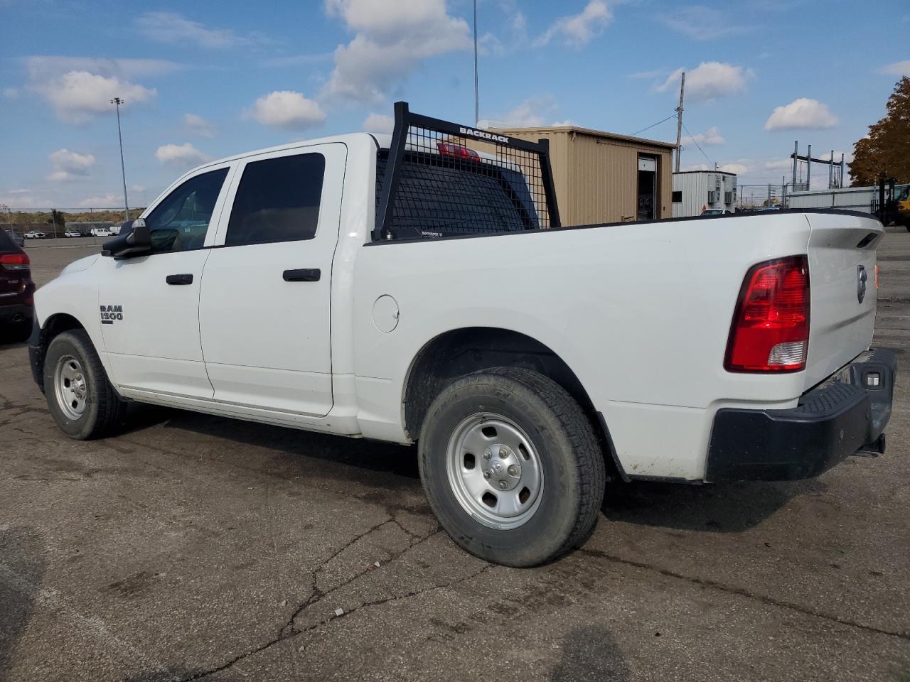 2023 Ram 1500 Classic Tradesman - Фото 2