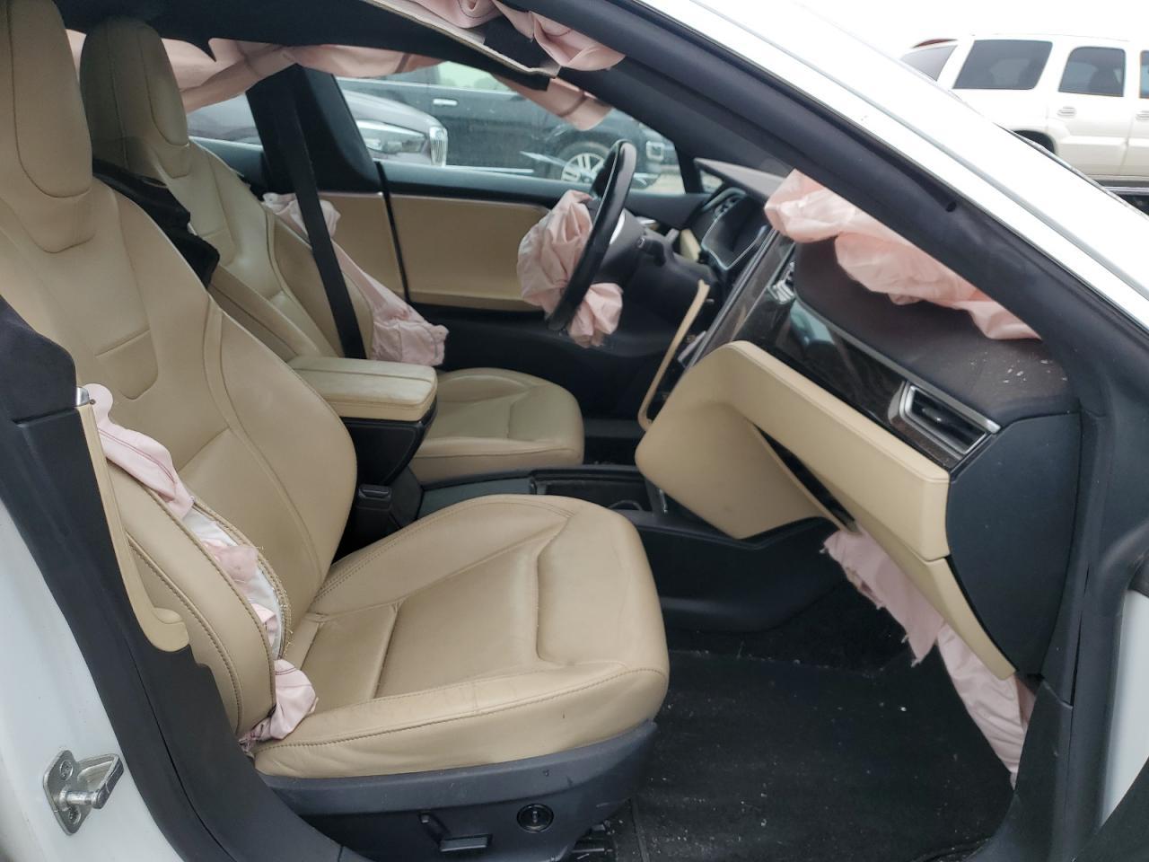 2016 Tesla Model S - Фото 7