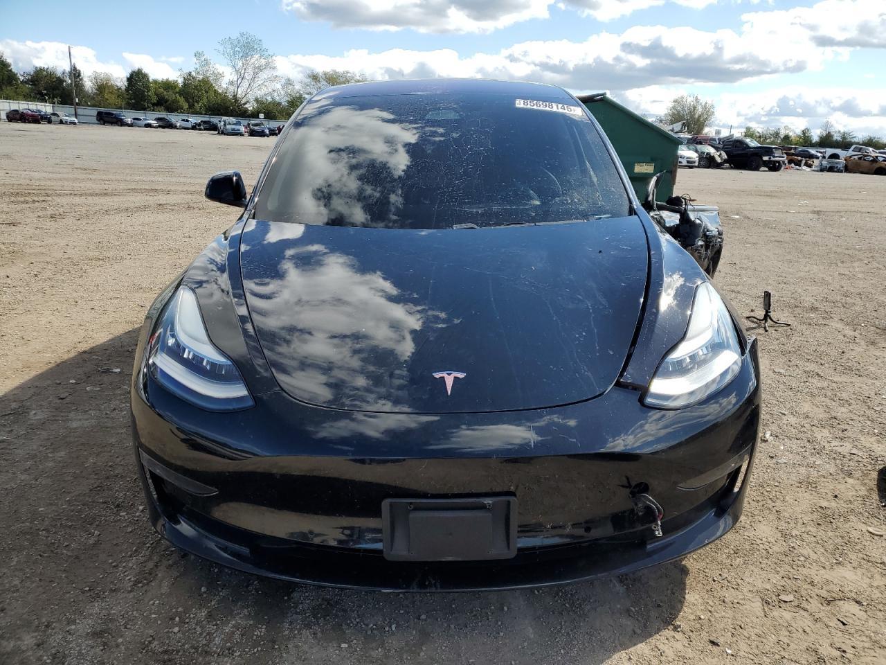 2018 Tesla Model 3 - Фото 5