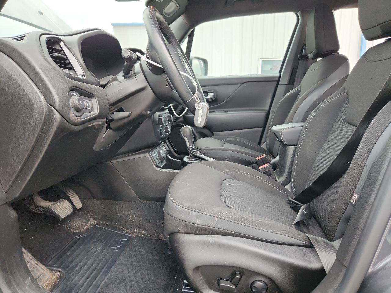 2022 Jeep Renegade Altitude - Image 7
