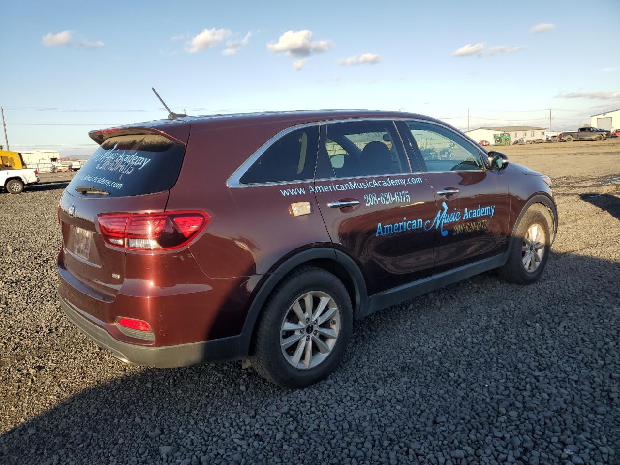2019 Kia Sorento L - Image 3