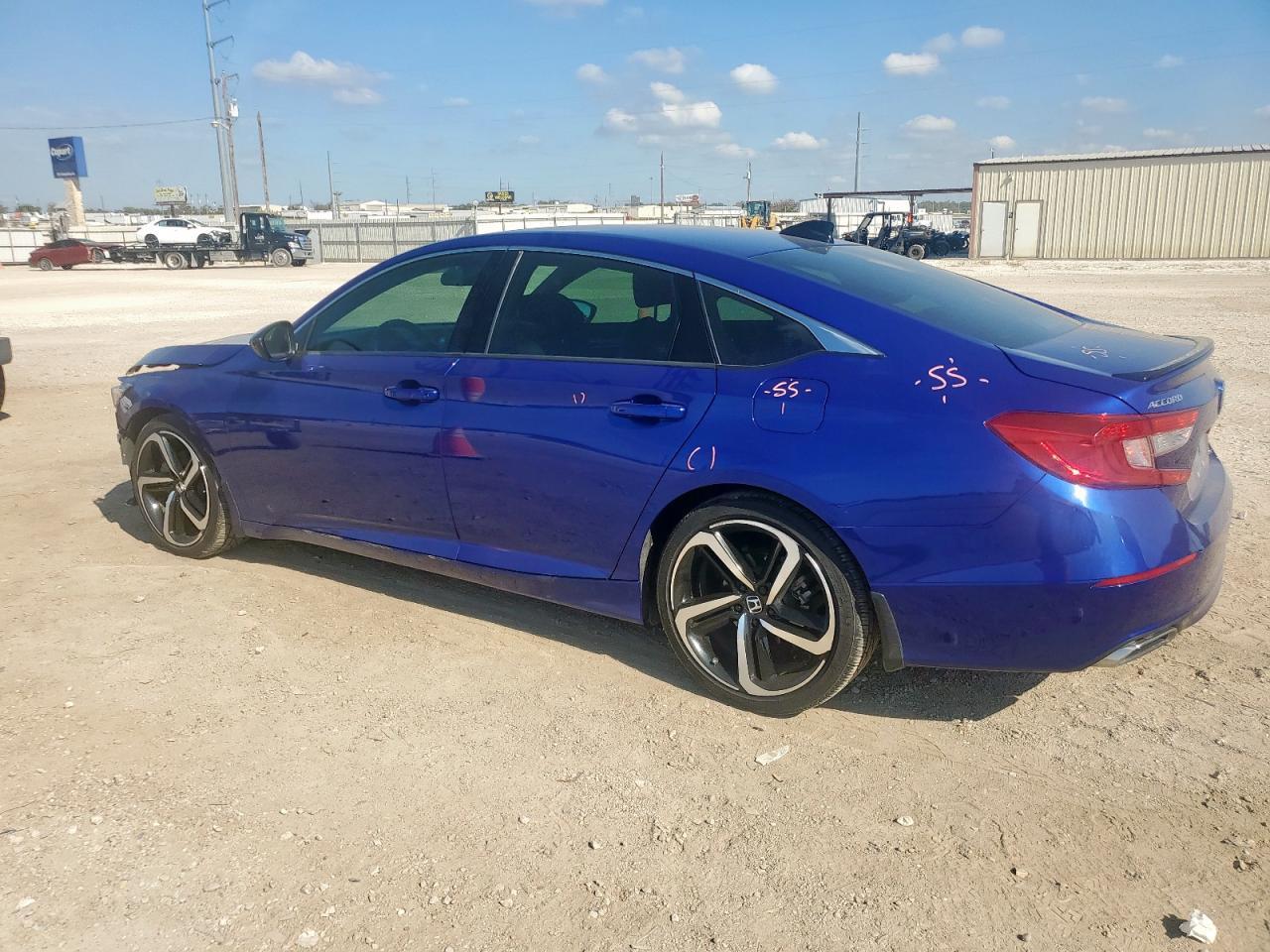 2021 Honda Accord Sport - Фото 2