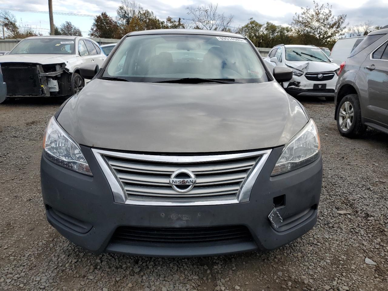 2015 Nissan Sentra S - Фото 5
