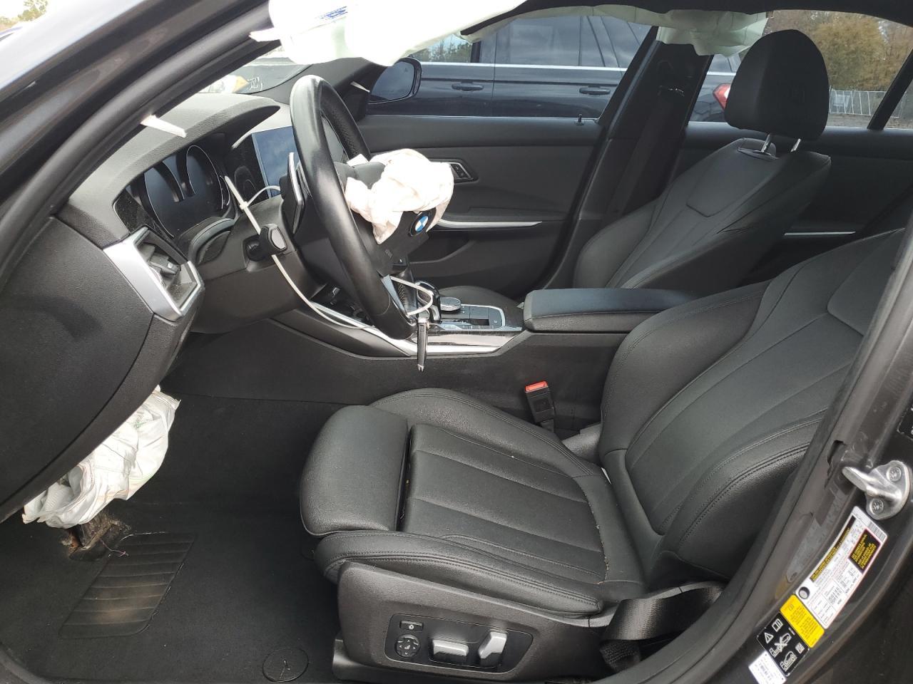 2020 BMW 330Xi - Фото 7