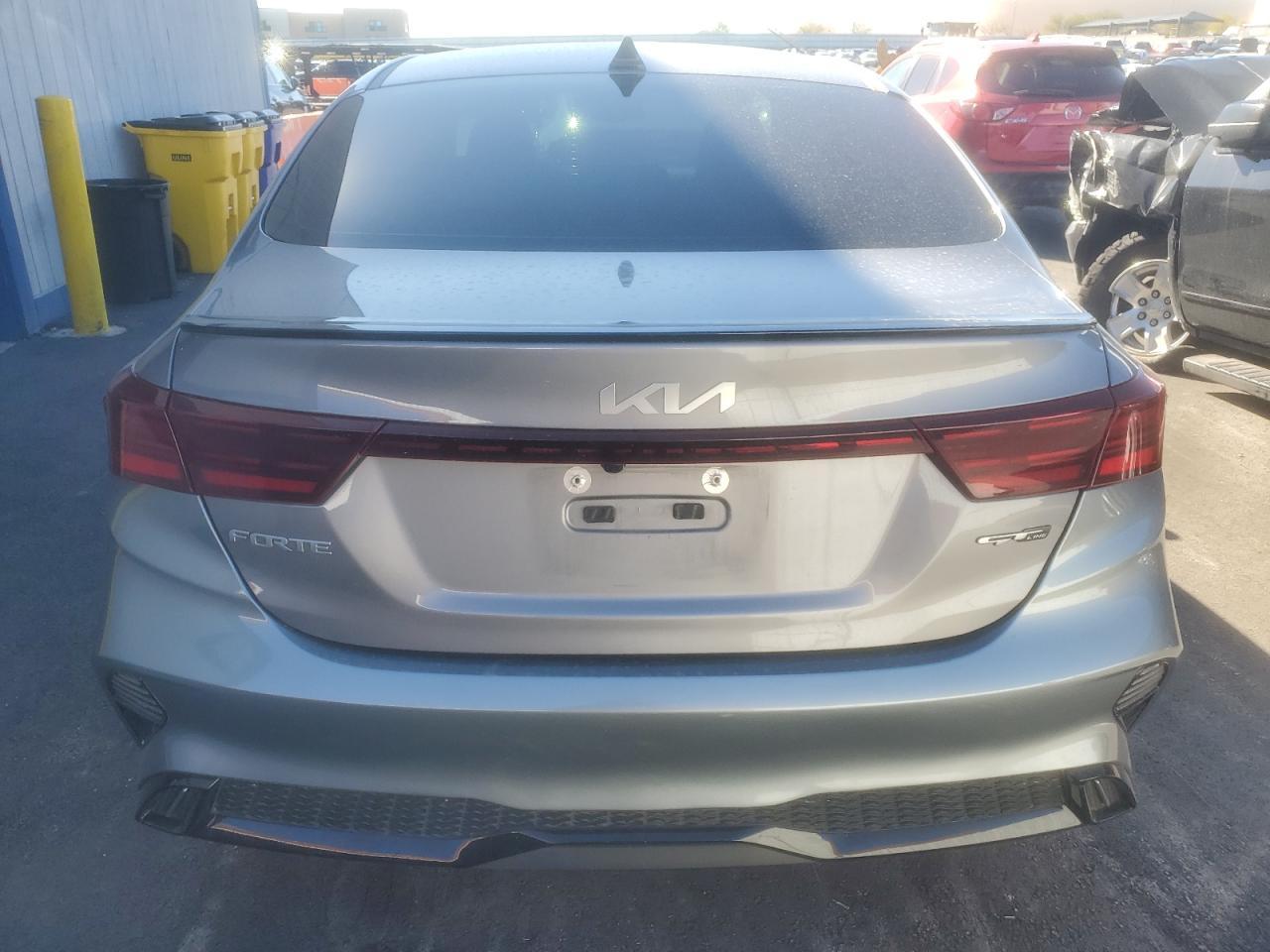 2024 Kia Forte Gt Line - Фото 6