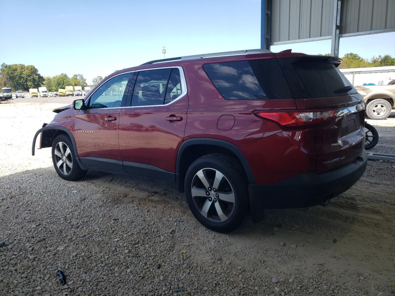 2018 Chevrolet Traverse Lt - Image 2