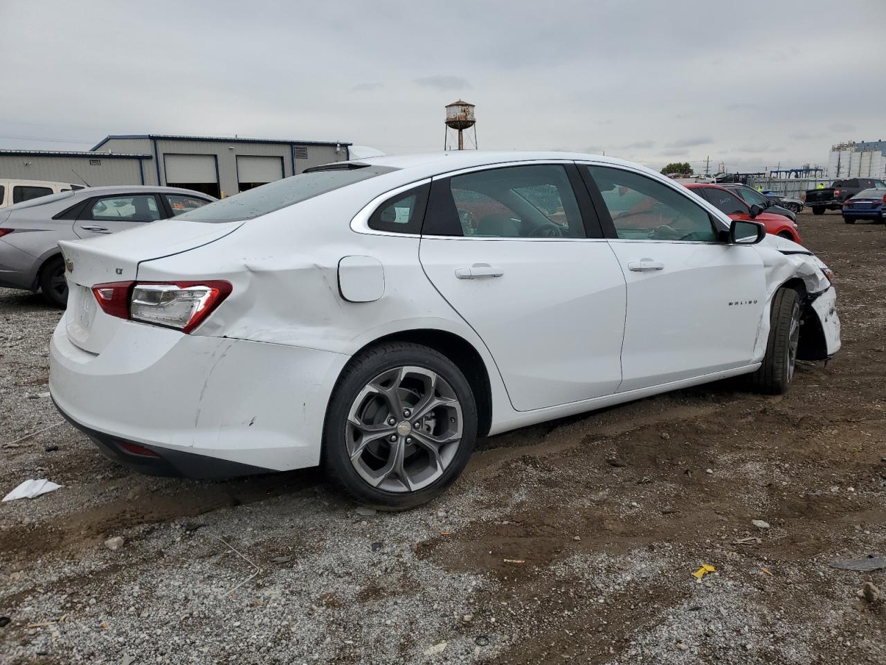 2023 Chevrolet Malibu Lt - Фото 3