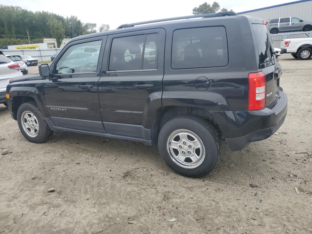 2015 Jeep Patriot - Фото 2