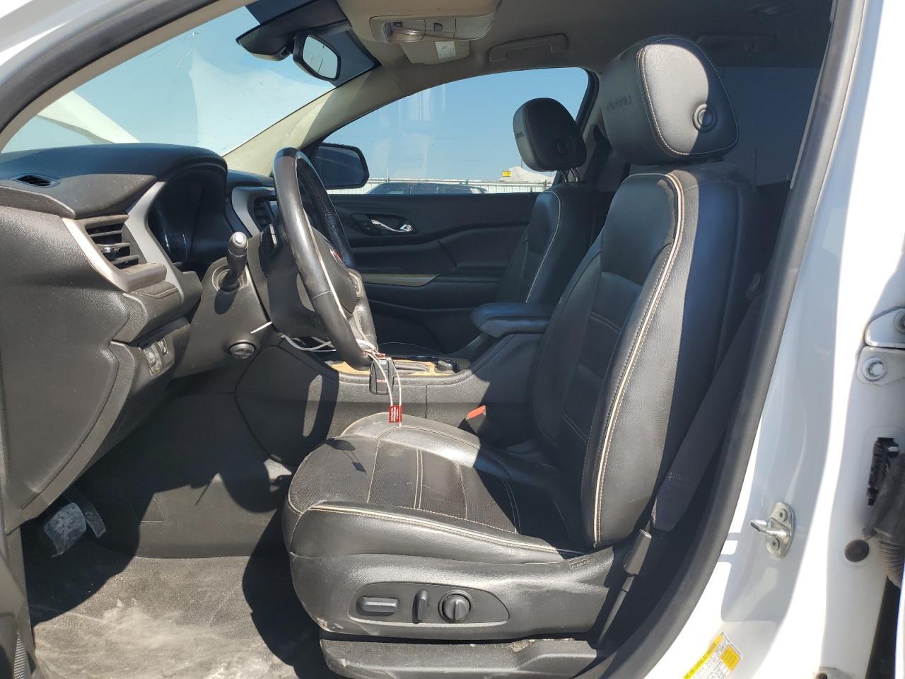 2019 GMC Acadia Denali - Image 7