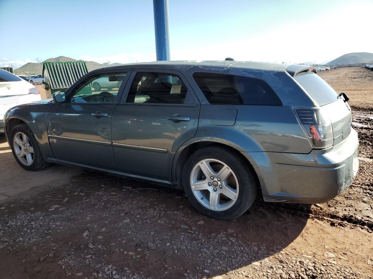 2005 Dodge Magnum Sxt - Image 2