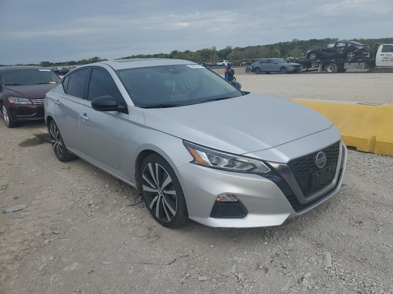 2020 Nissan Altima Sr - Фото 4