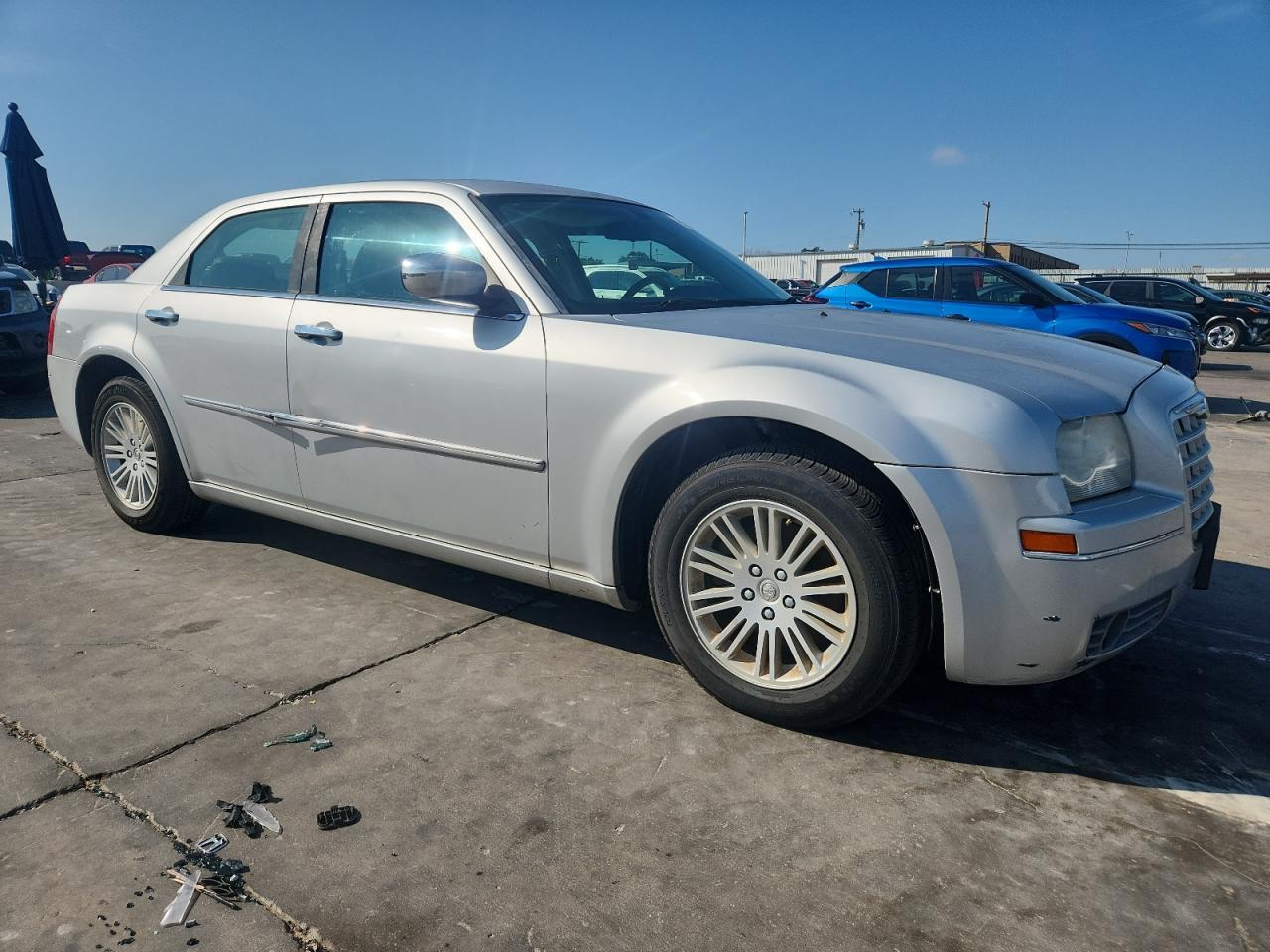 2010 Chrysler 300 Touring - Фото 4