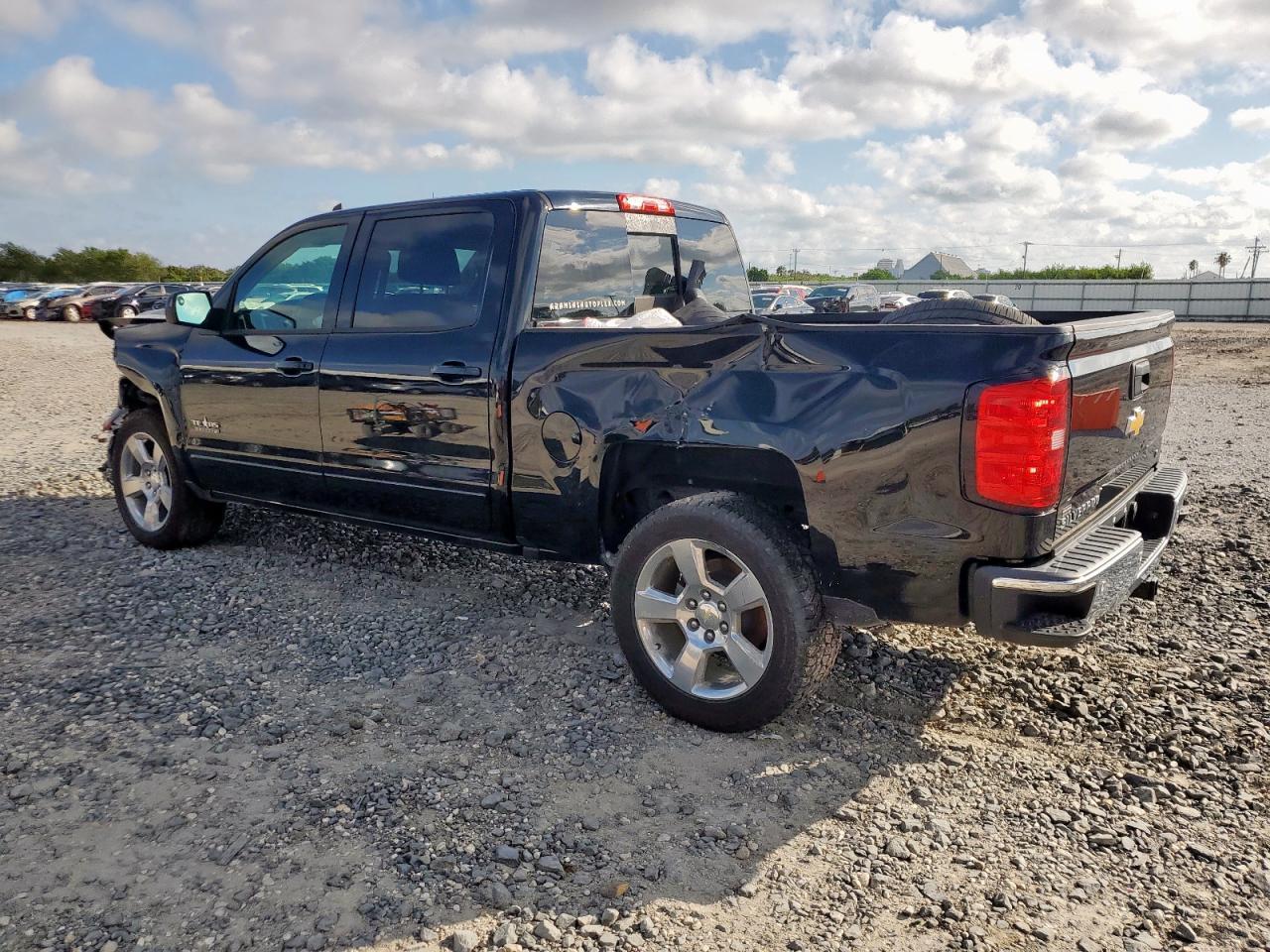 2018 Chevrolet Silverado C1500 Lt - Image 2