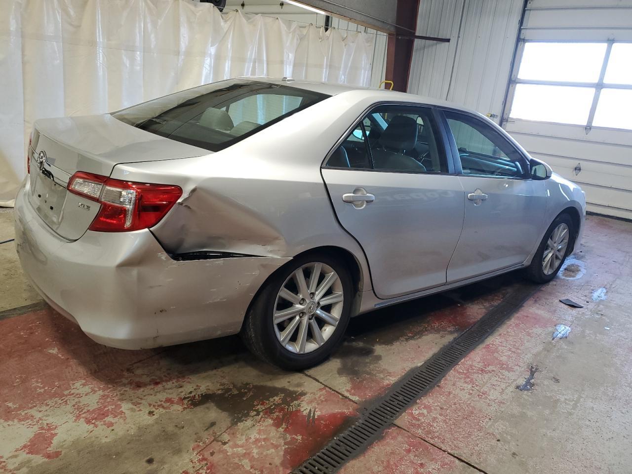 2013 Toyota Camry Xle - Фото 3