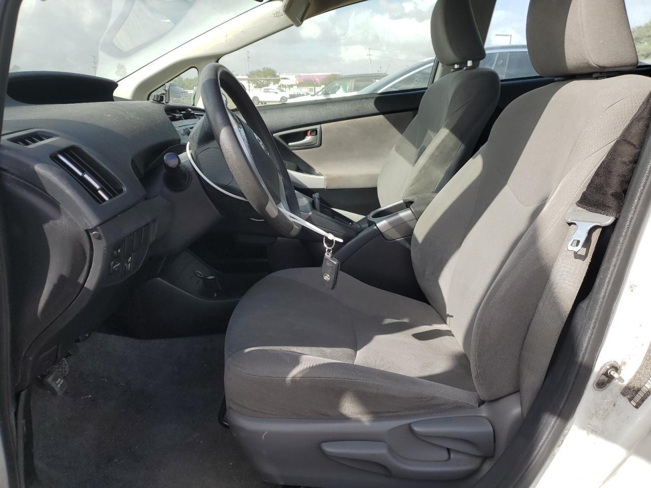 2012 Toyota Prius - Фото 7