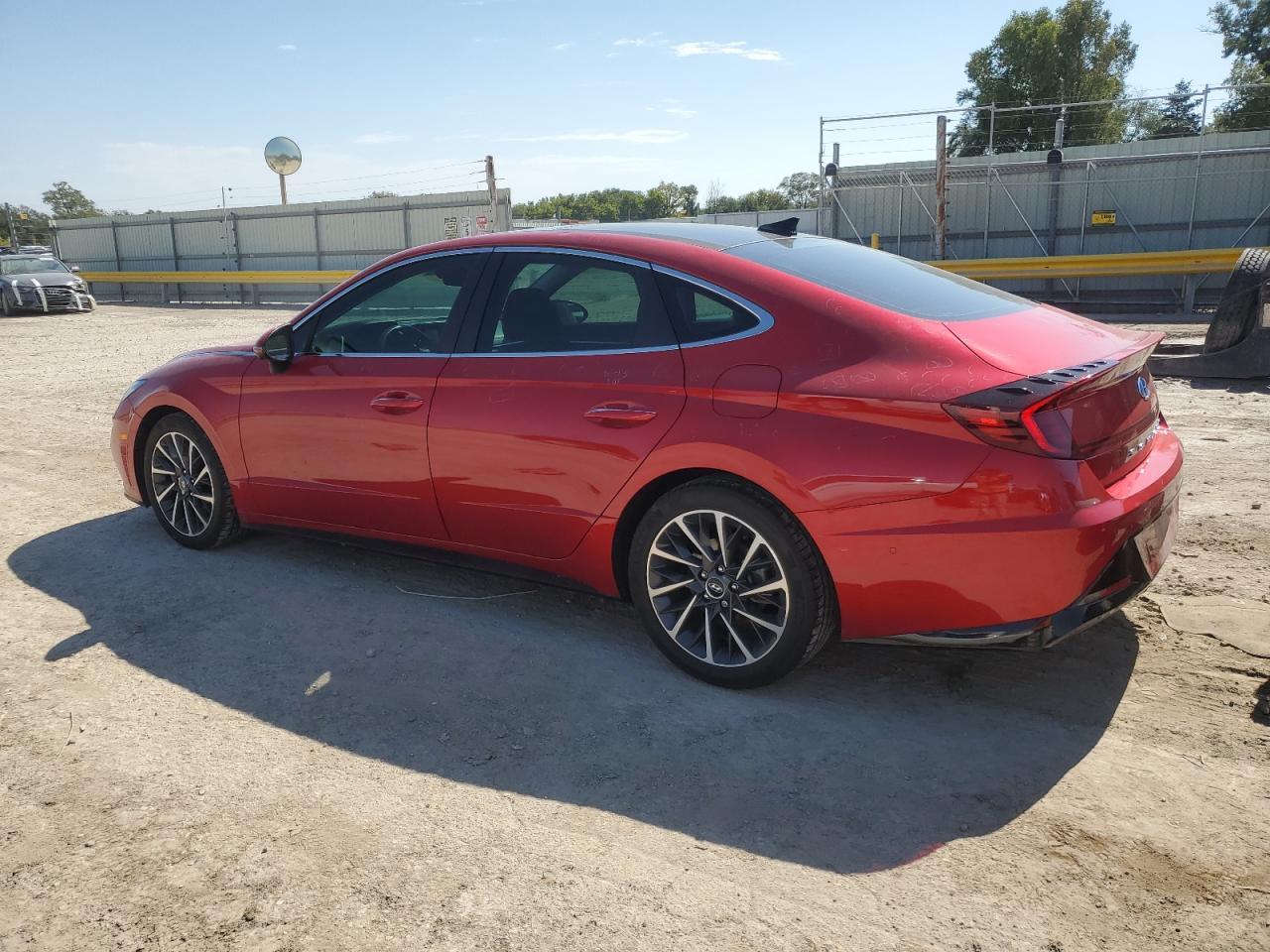 2021 Hyundai Sonata Limited - Фото 2