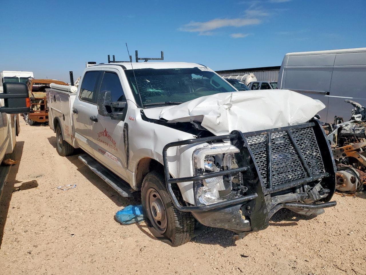 2025 Ford F250 Super Duty Utility / Service Truck - Фото 4