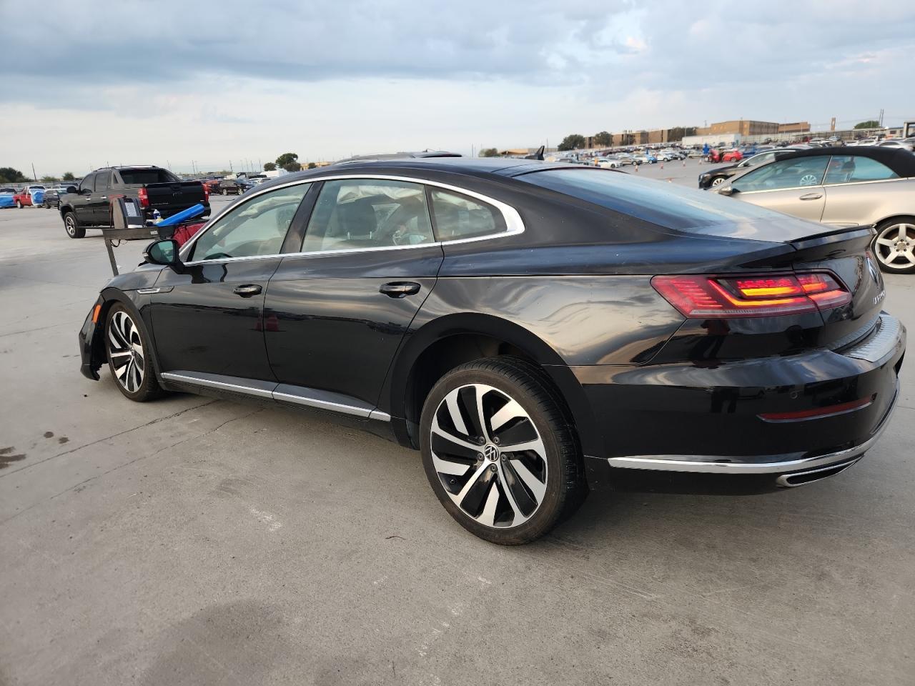 2021 Volkswagen Arteon Sel R-Line - Image 2