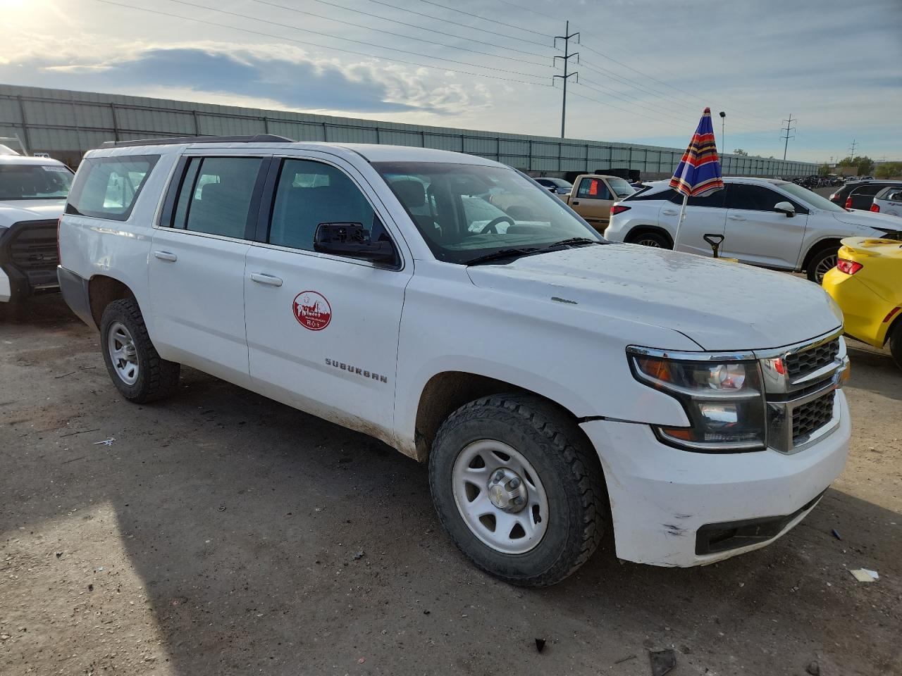 2015 Chevrolet Suburban K1500 - Фото 4
