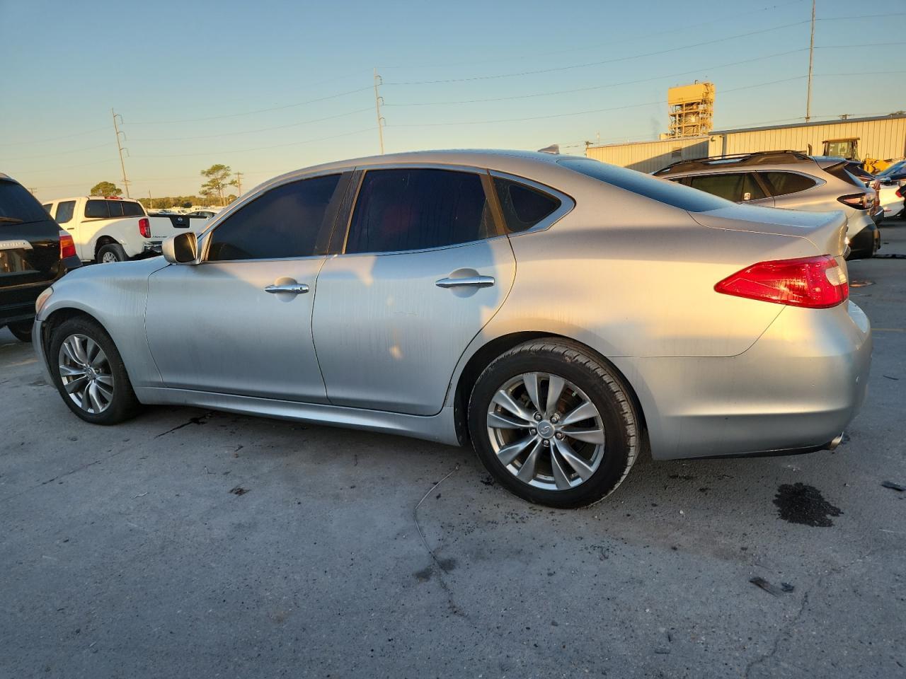 2013 Infiniti M37 - Фото 2