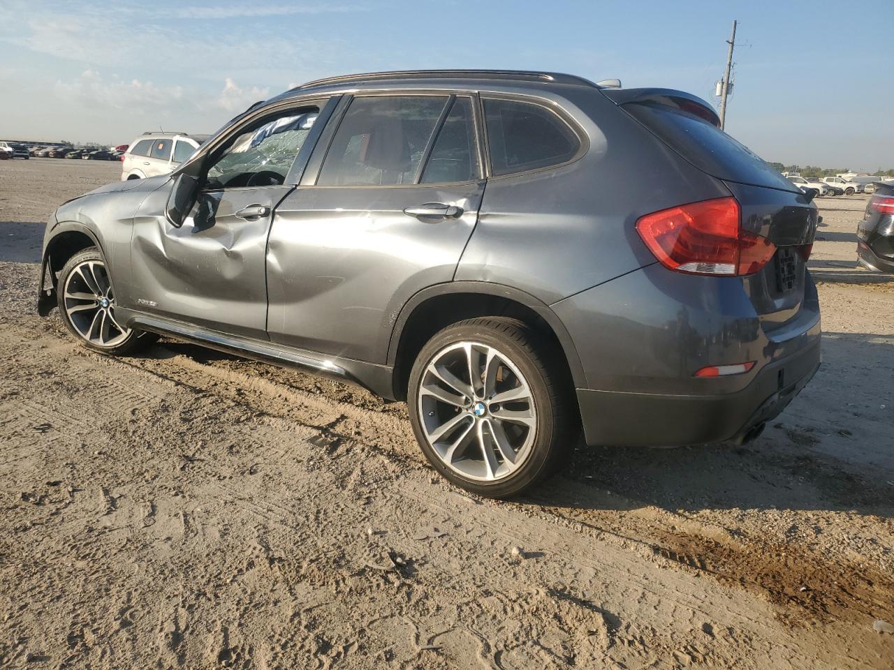 2014 BMW X1 Sdrive2 - Image 2