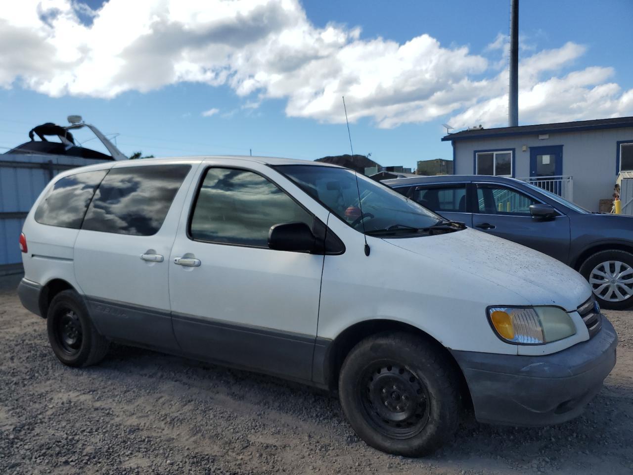 2001 Toyota Sienna - Фото 4