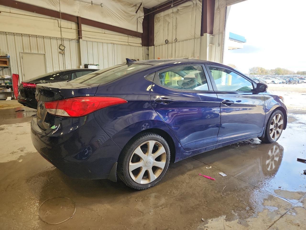 2013 Hyundai Elantra Limited - Фото 3