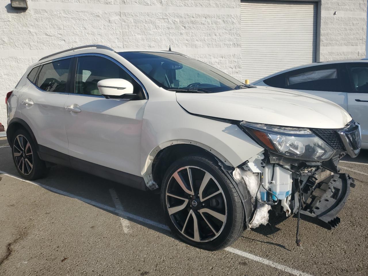 2019 Nissan Rogue Sport S - Фото 4