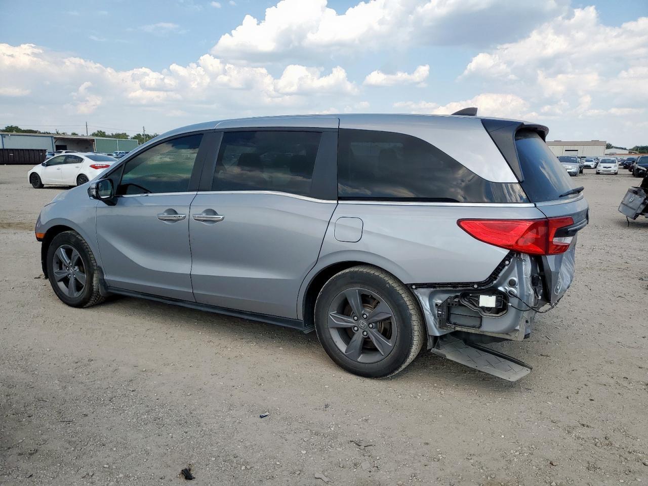 2021 Honda Odyssey Ex - Фото 2