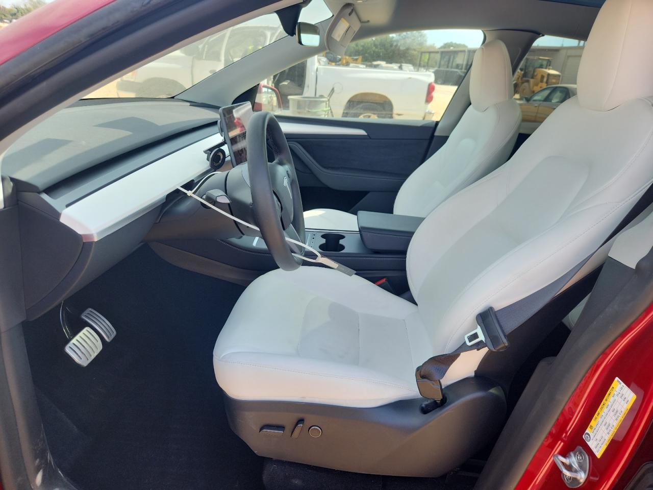 2024 Tesla Model Y - Фото 7