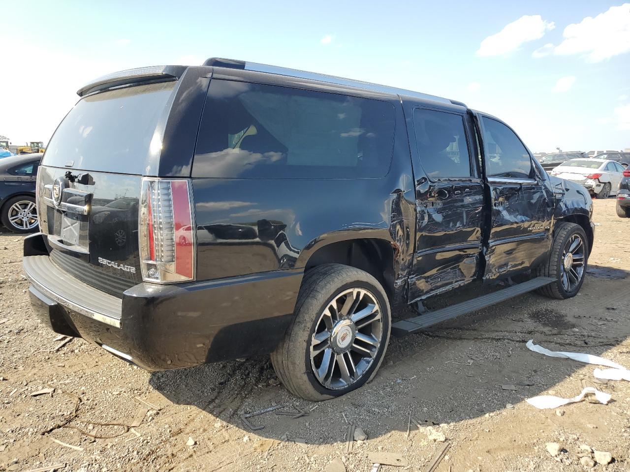 2012 Cadillac Escalade Esv Premium - Image 3