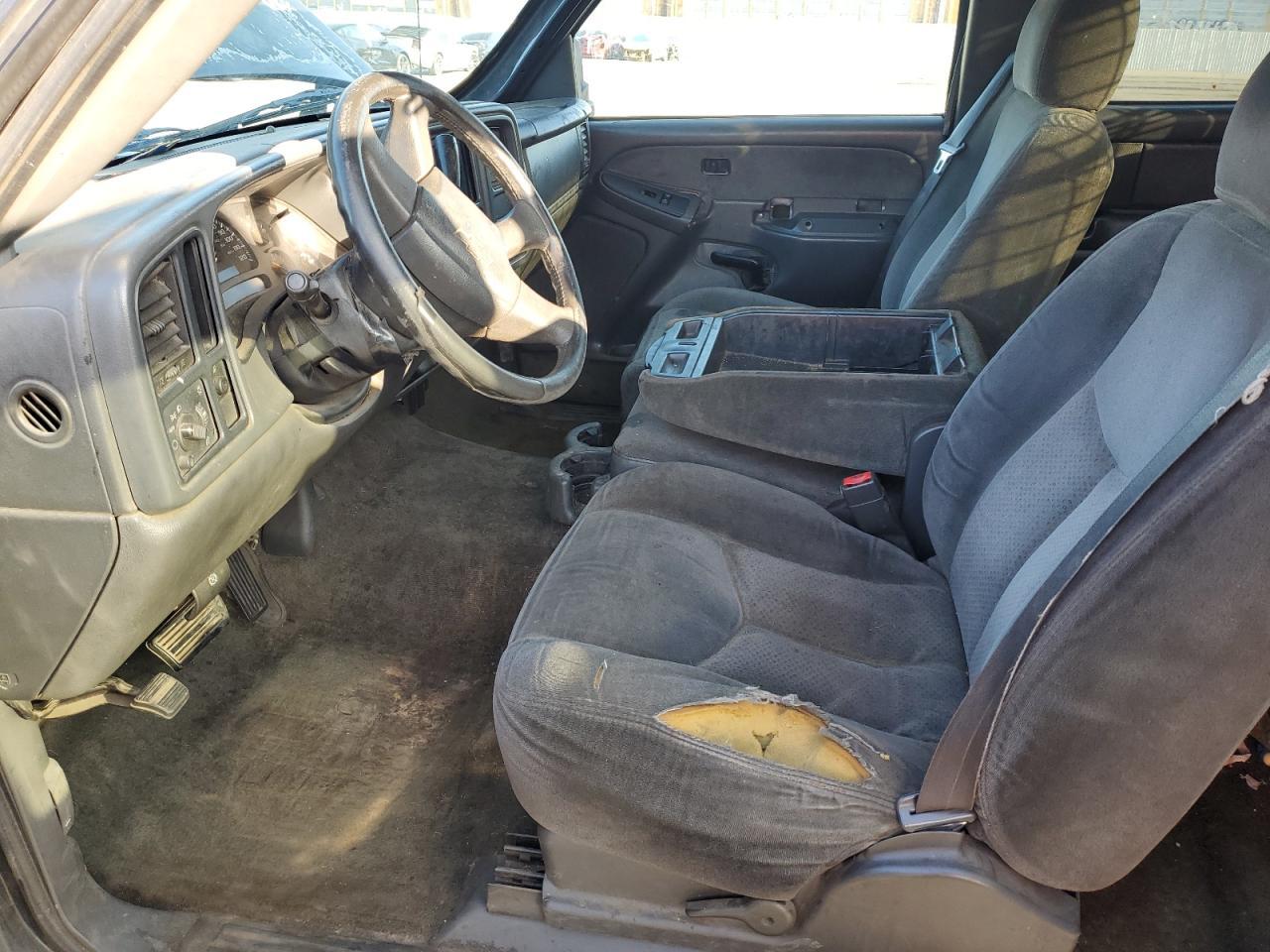 2003 Chevrolet Silverado C1500 - Image 7