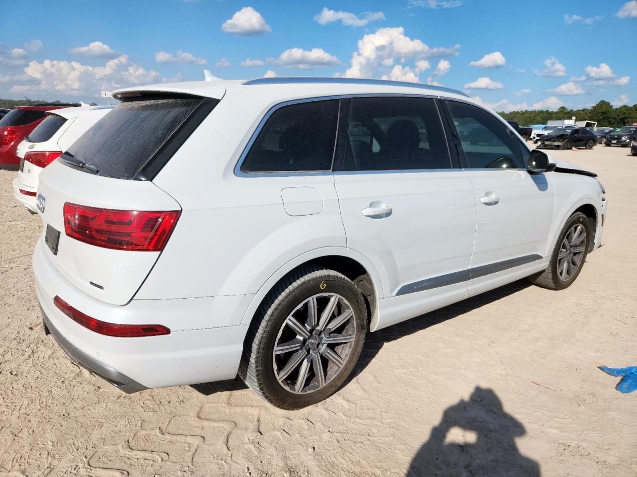 2017 Audi Q7 Premium Plus - Фото 3