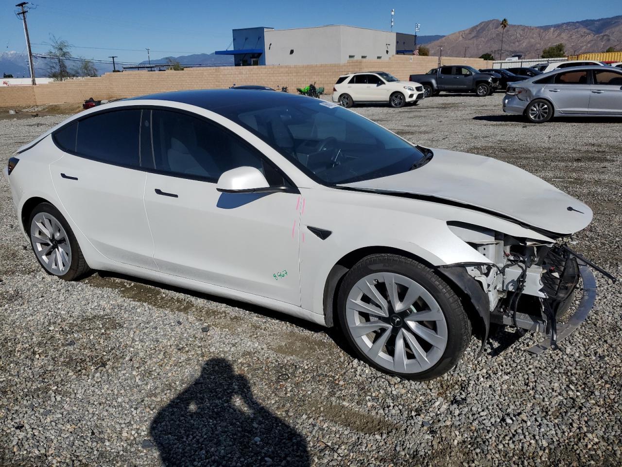 2021 Tesla Model 3 - Фото 4