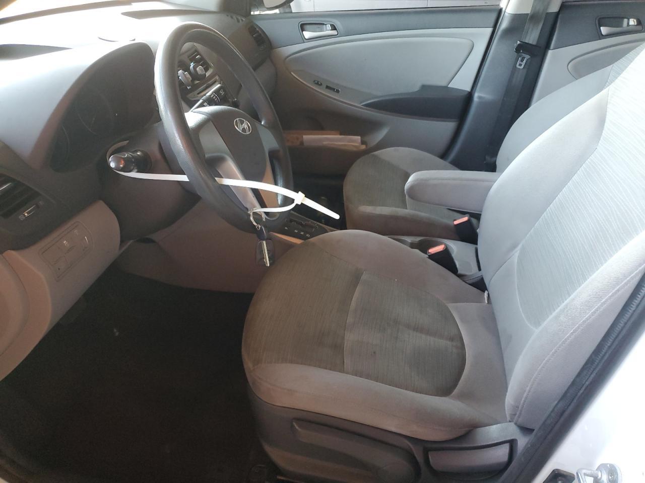 2016 Hyundai Accent Se - Image 7