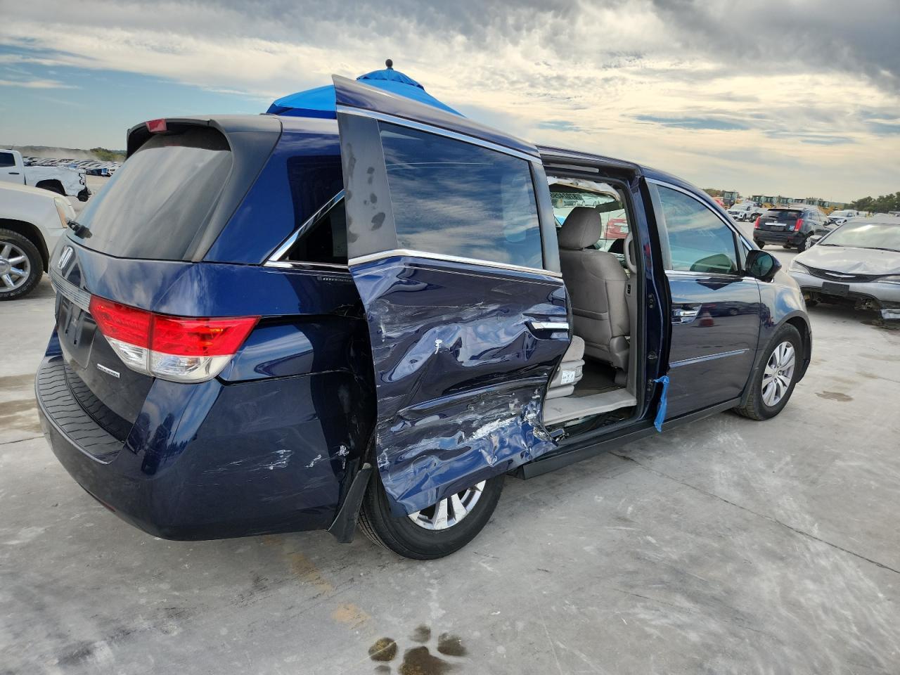 2016 Honda Odyssey Se - Image 3