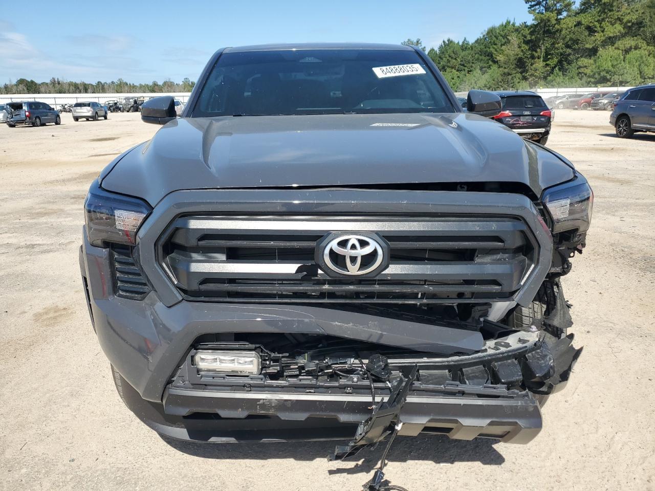 2025 Toyota Tacoma Double Cab - Image 5