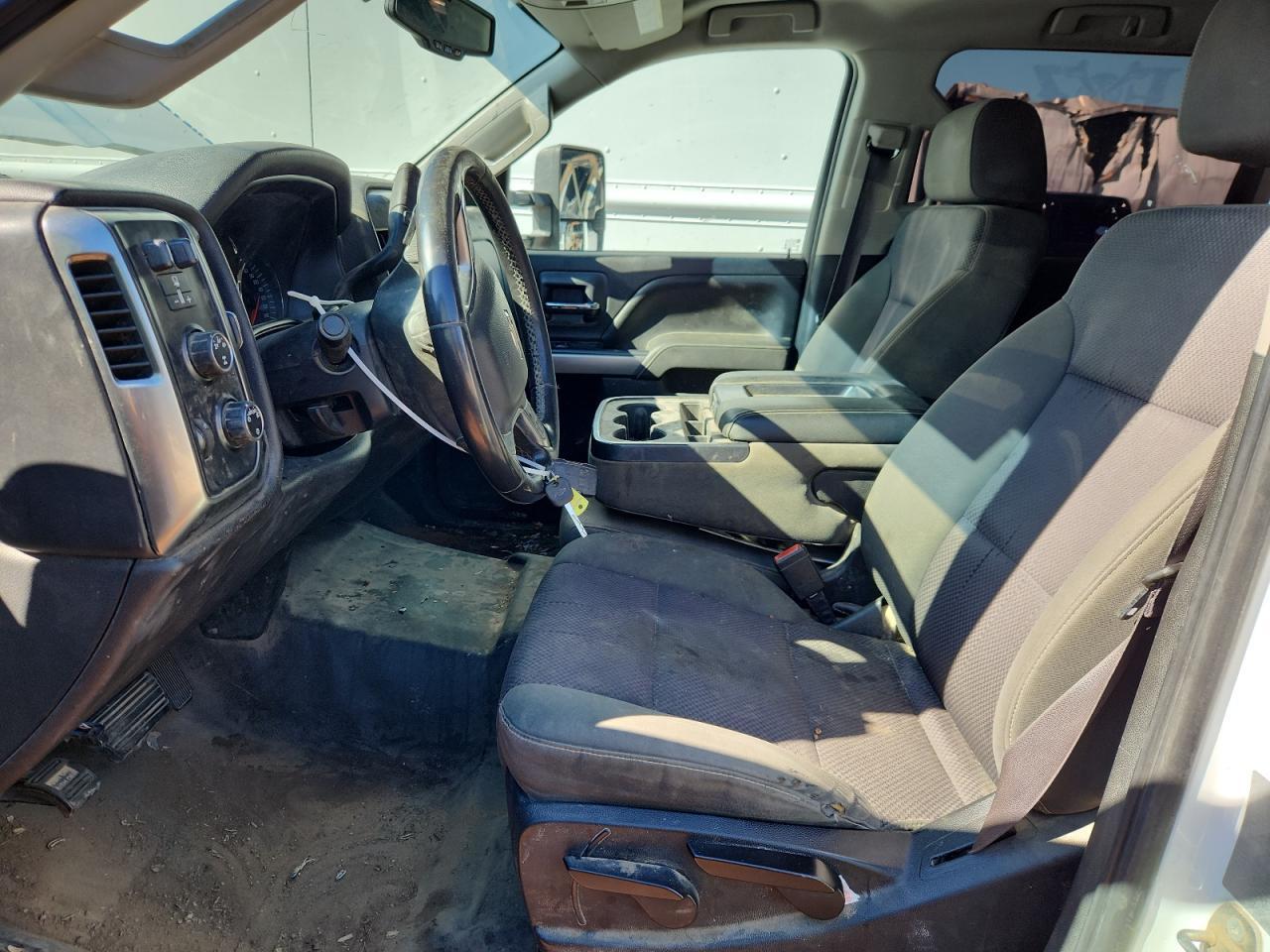 2015 Chevrolet Silverado Flatbed Truck - Фото 7