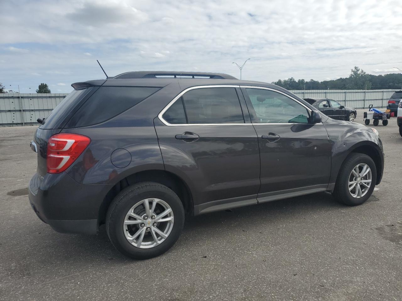 2016 Chevrolet Equinox Lt - Image 3