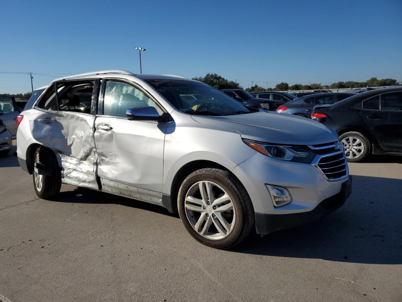 2019 Chevrolet Equinox Premier - Image 4