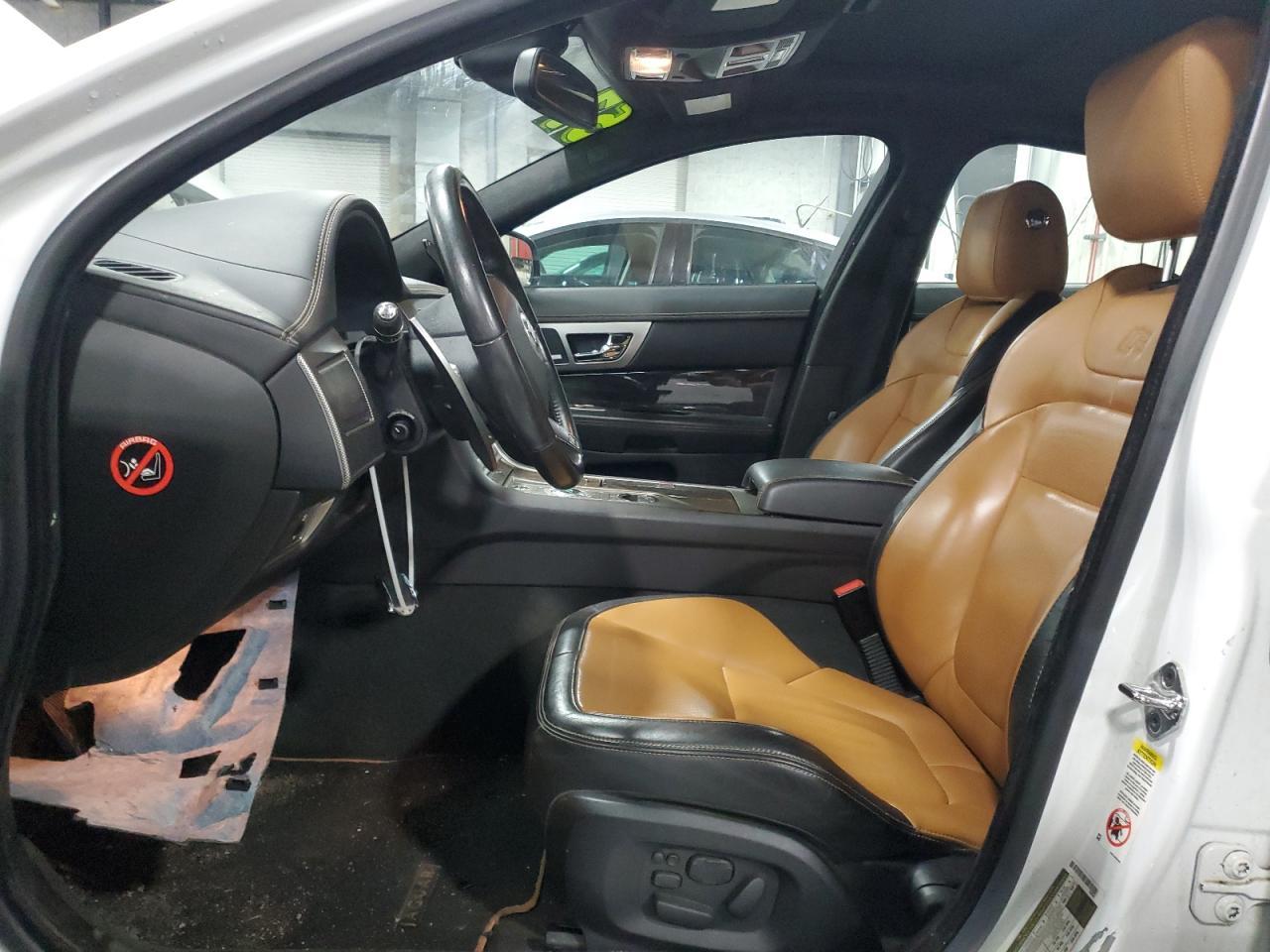 2011 Jaguar Xf R - Фото 7