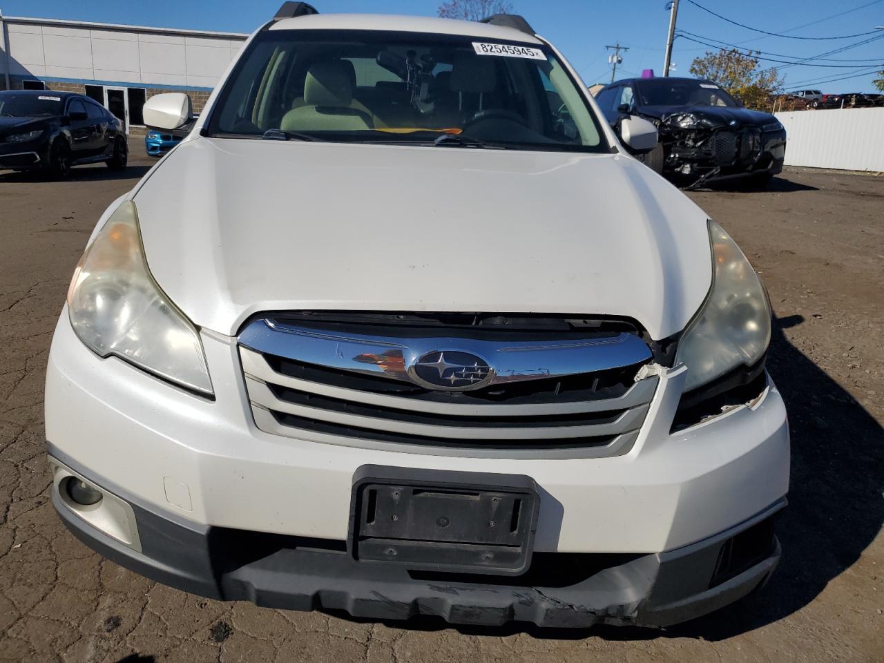2012 Subaru Outback 2.5I Premium - Image 5