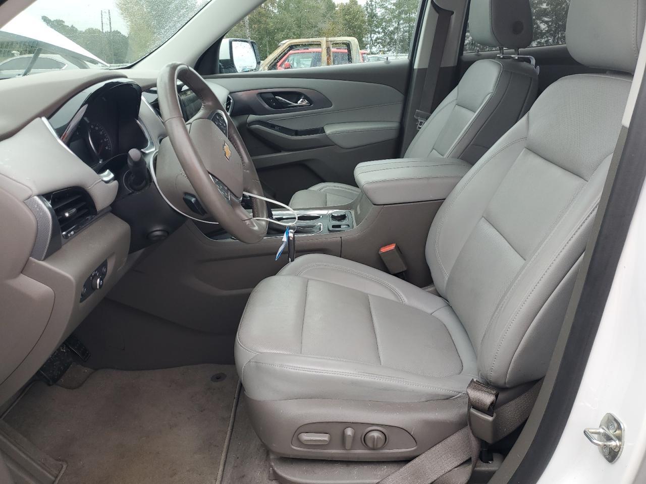 2020 Chevrolet Traverse Premier - Фото 7