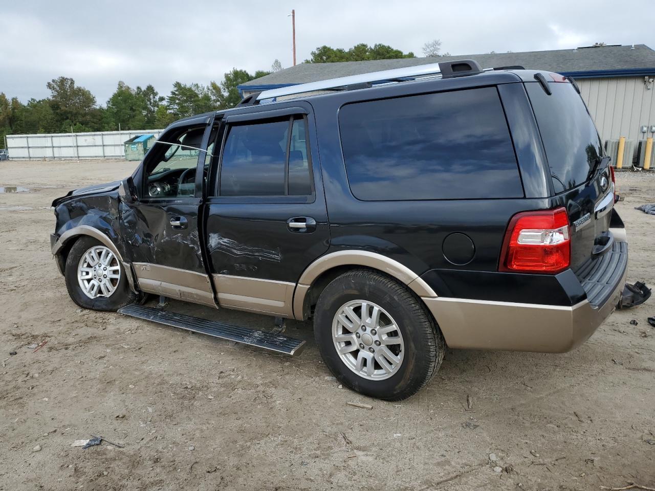 2013 Ford Expedition Xlt - Фото 2