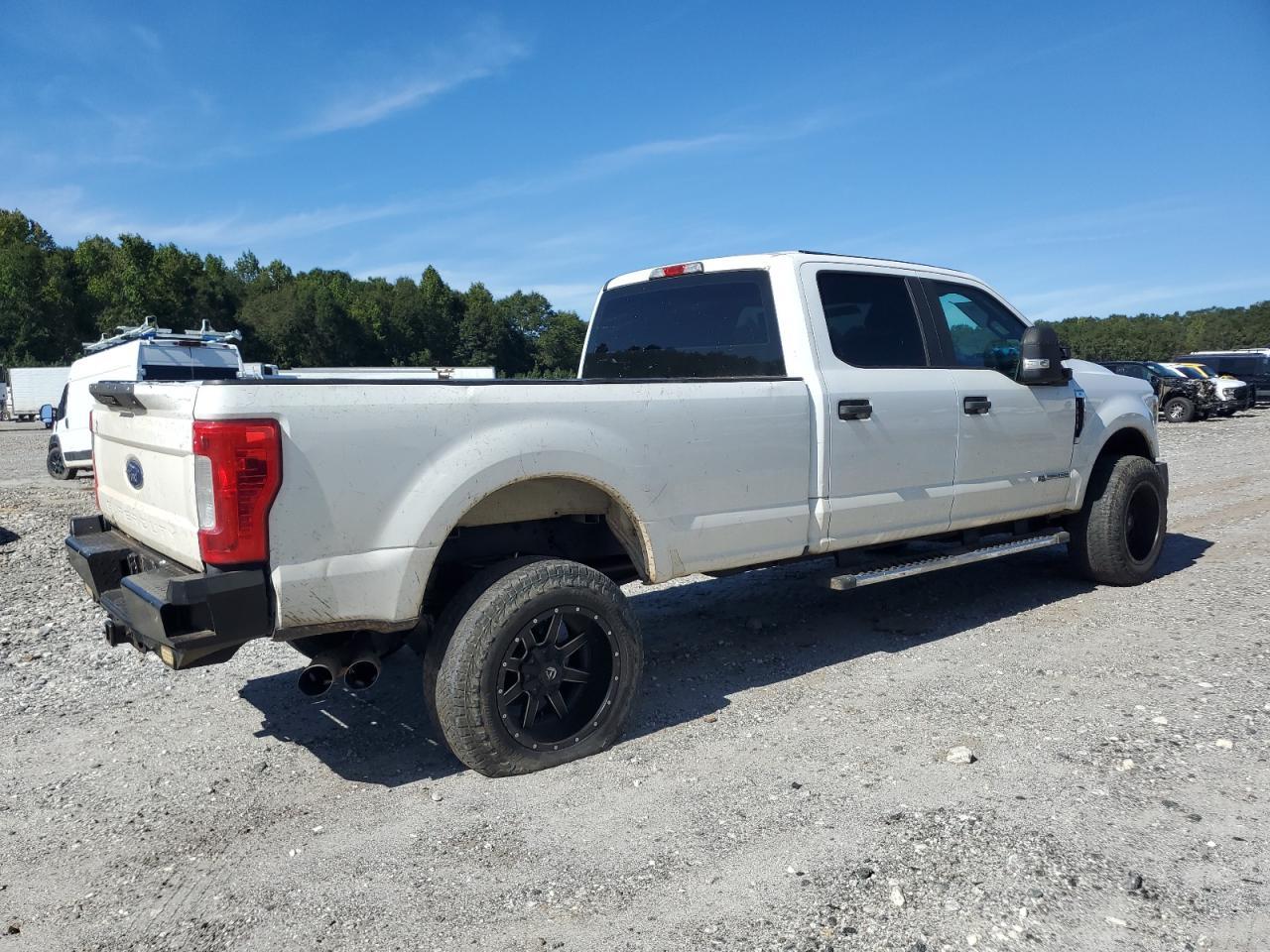 2018 Ford F250 Super Duty - Фото 3