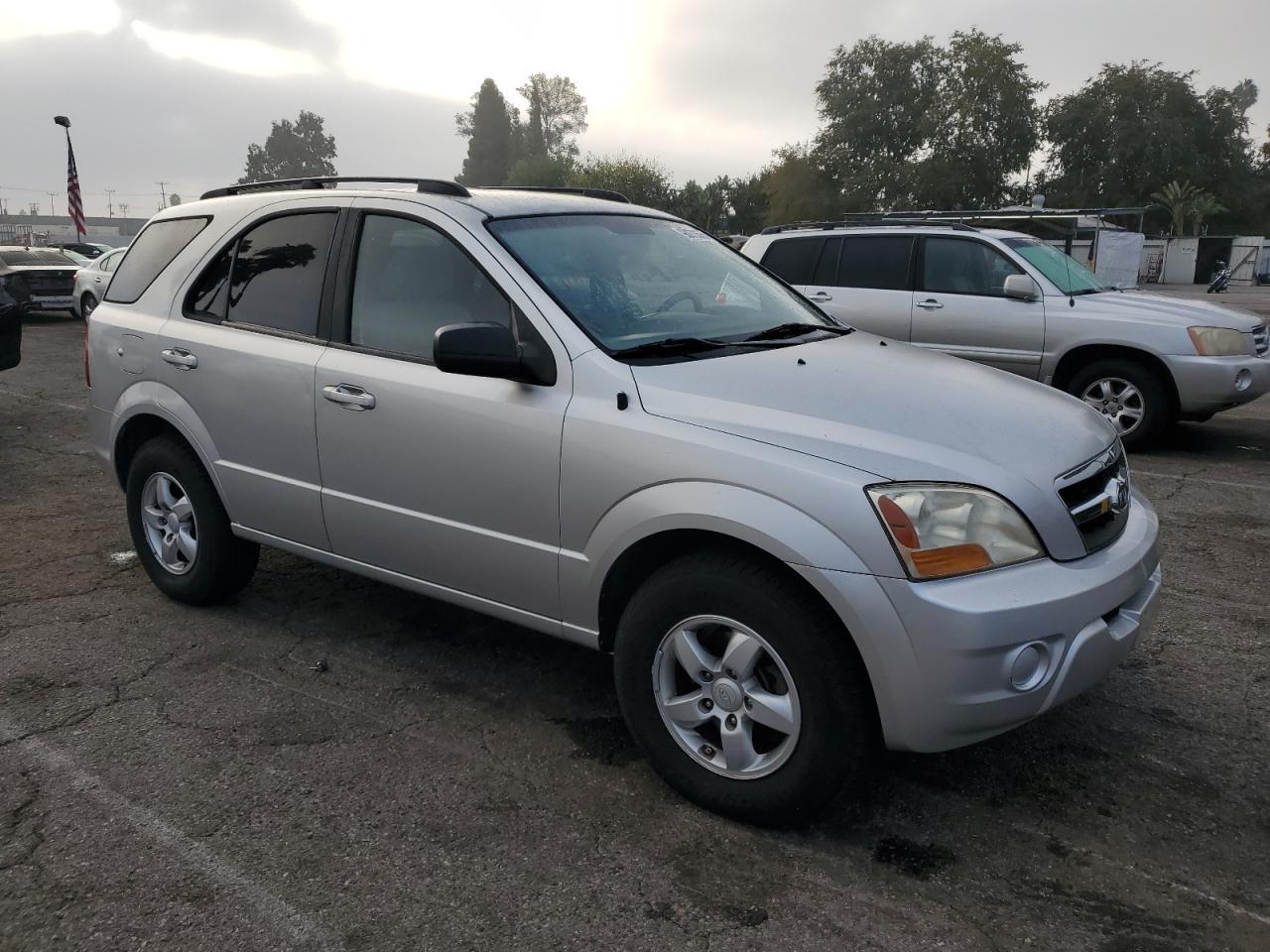 2009 Kia Sorento Lx - Image 4