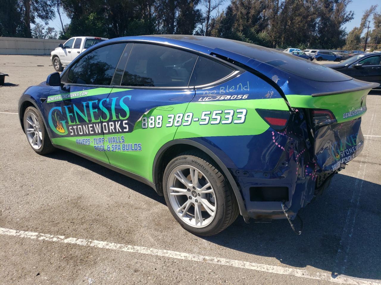 2023 Tesla Model Y - Фото 2