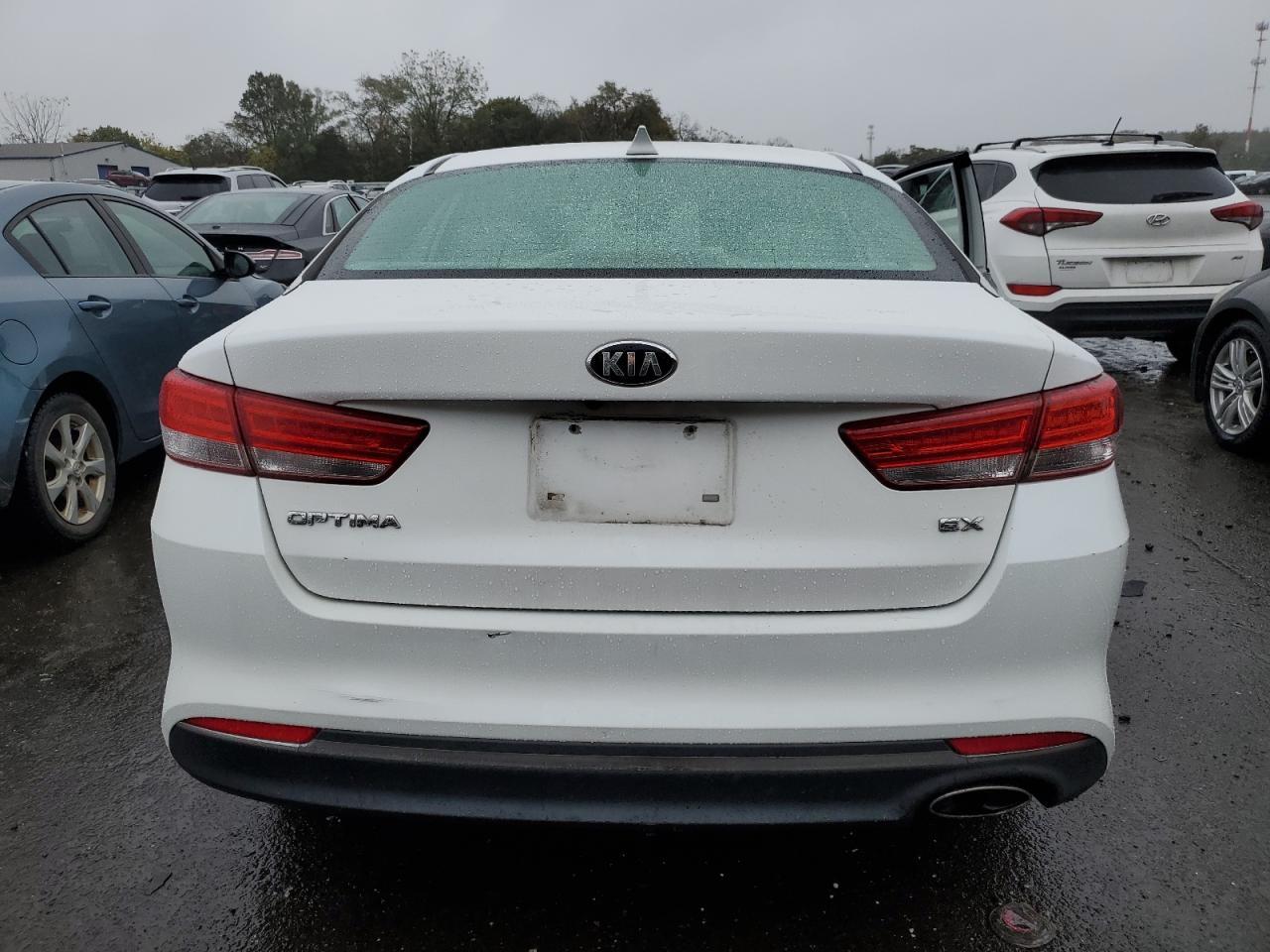 2016 Kia Optima Ex - Image 6